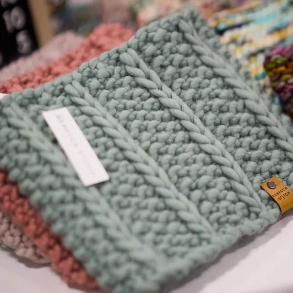 Infinity Cowl